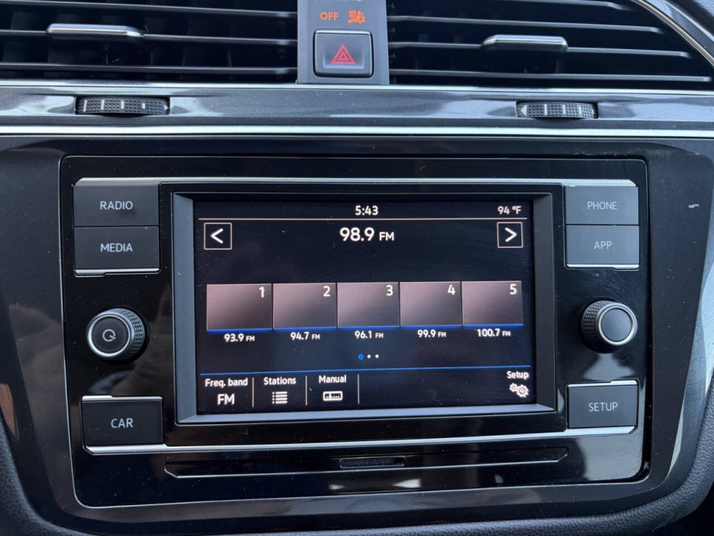 2018 Volkswagen Tiguan Image 16