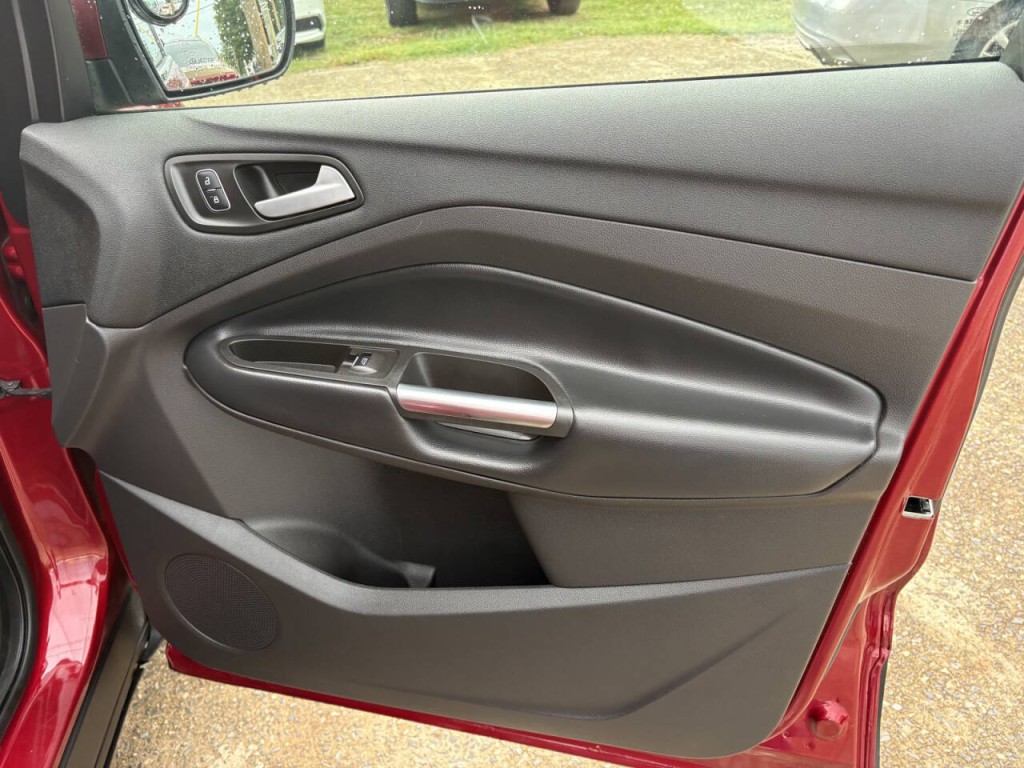 2019 Ford Escape Image 24