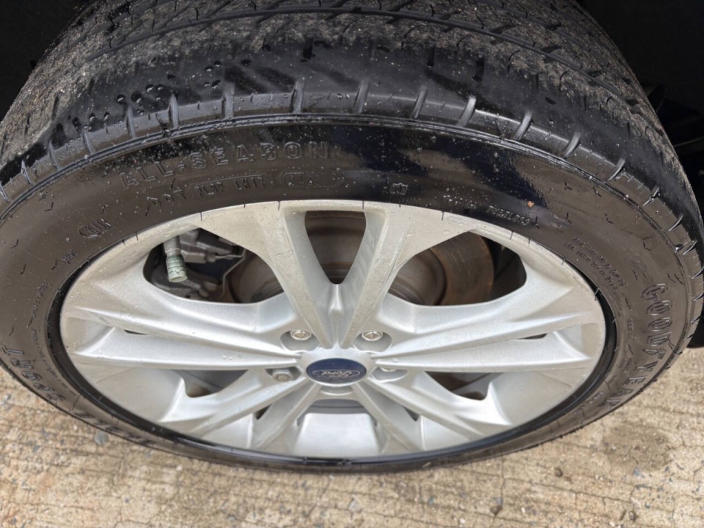 2019 Ford Escape Image 30