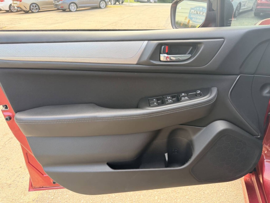 2018 Subaru Legacy Image 13