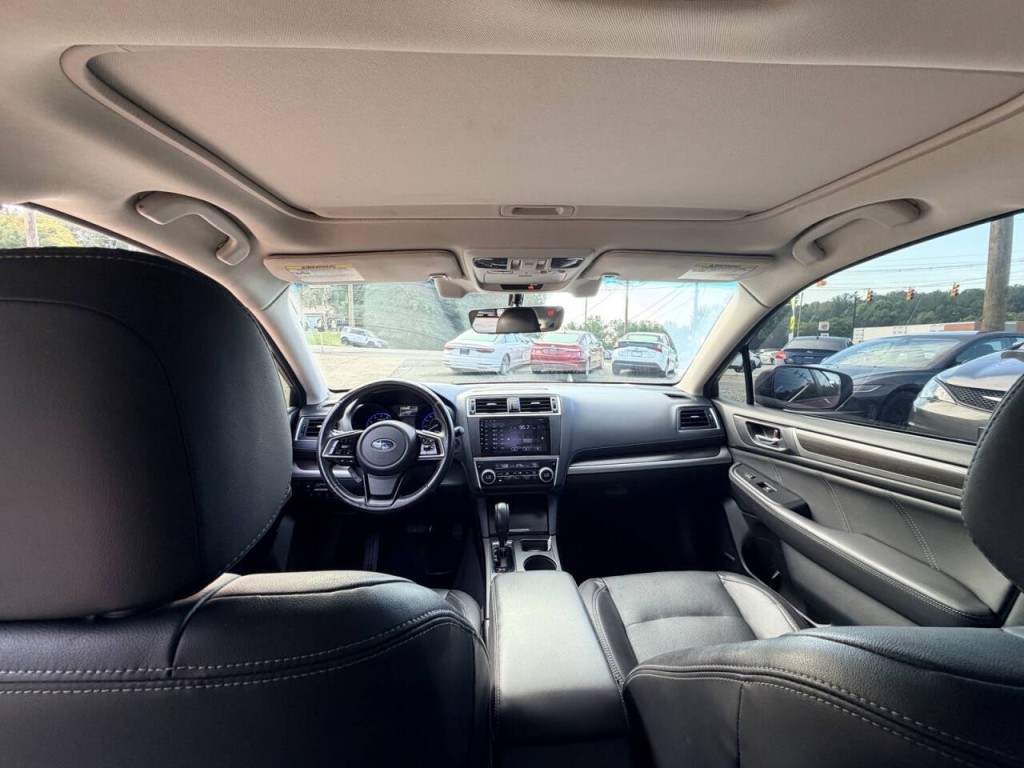 2018 Subaru Legacy Image 25