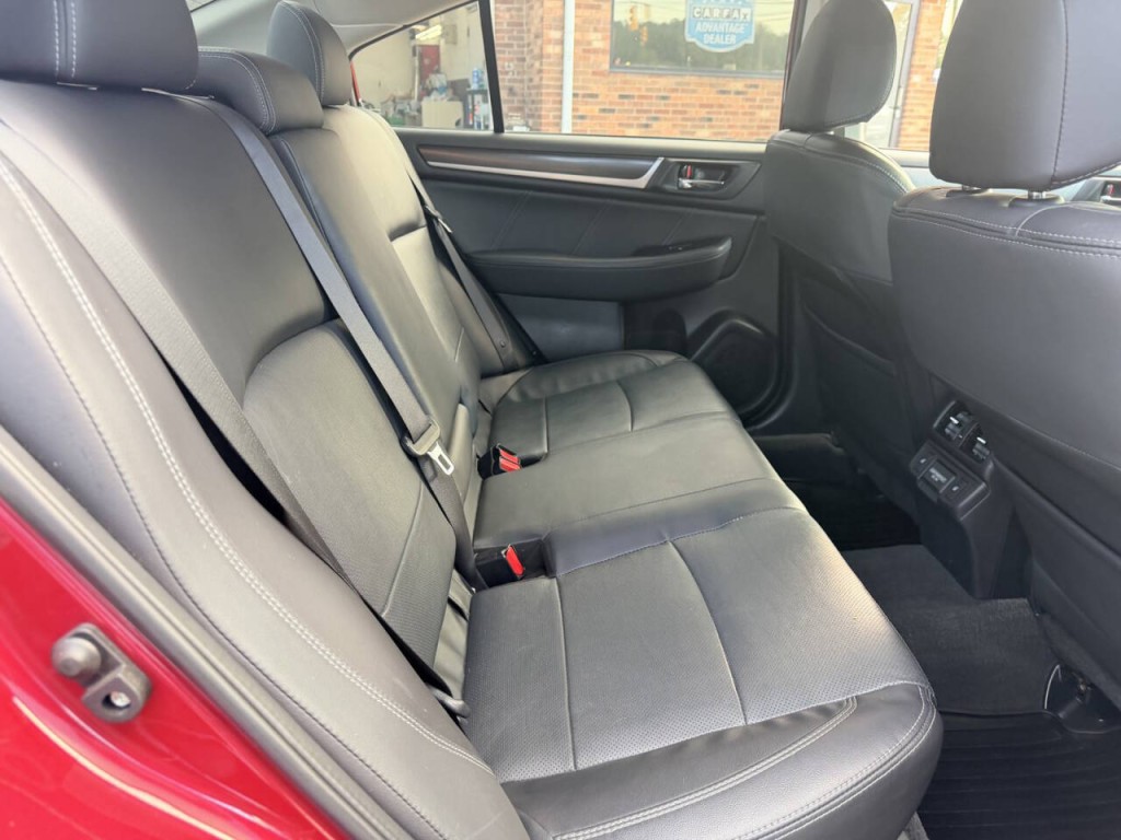 2018 Subaru Legacy Image 28
