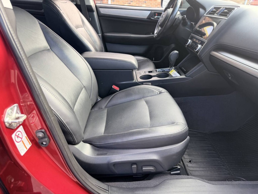 2018 Subaru Legacy Image 30