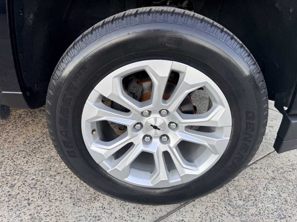 2017 Chevrolet Silverado 1500 Image 9
