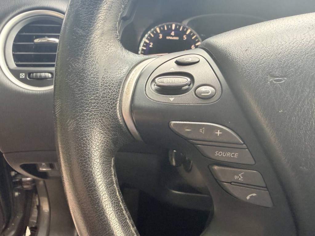 2017 INFINITI QX60 Image 18