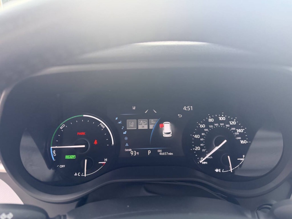 2025 Toyota Sienna Image 17