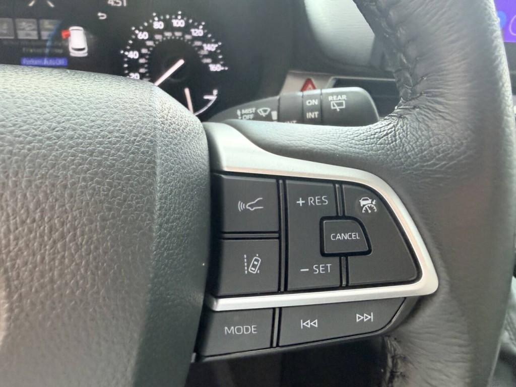 2025 Toyota Sienna Image 19