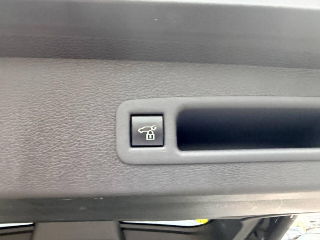 2025 Toyota Sienna Image 29