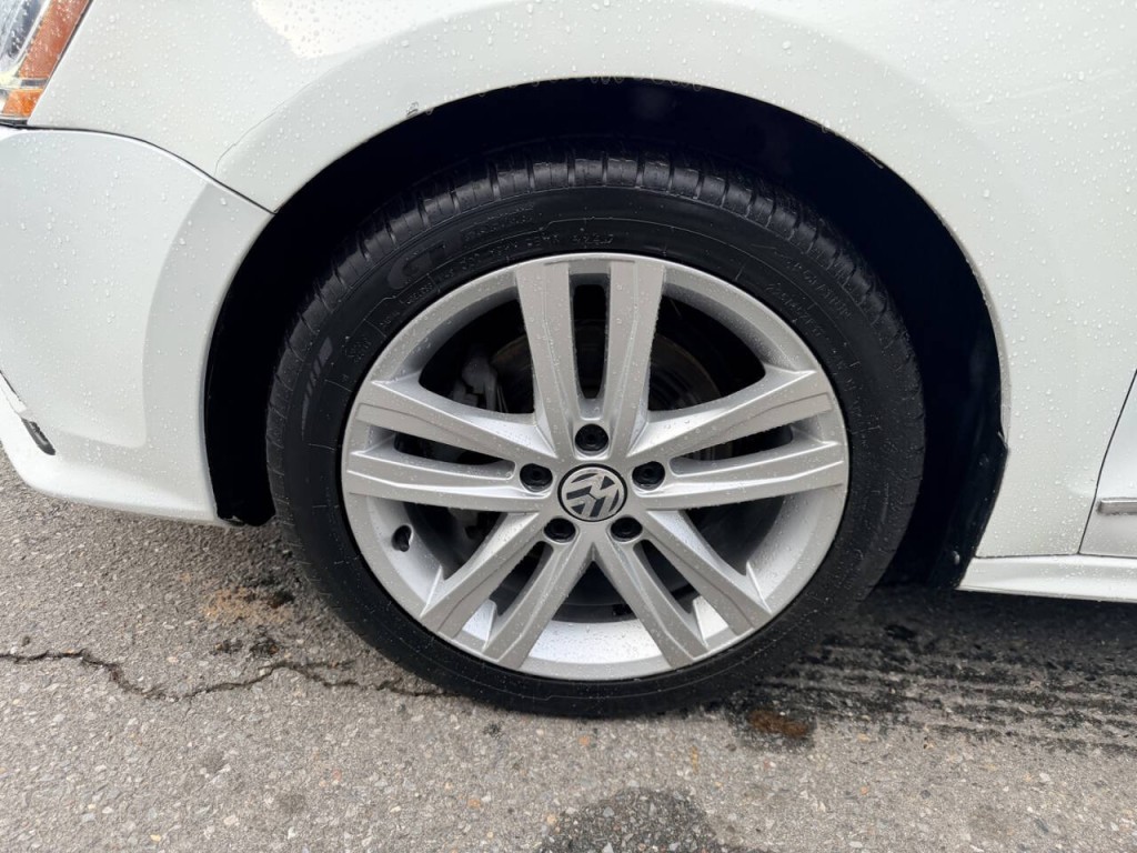 2017 Volkswagen Jetta Image 12
