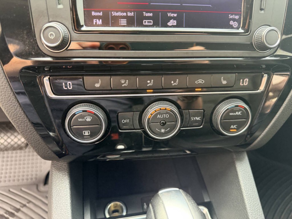 2017 Volkswagen Jetta Image 19