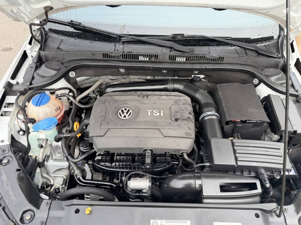 2017 Volkswagen Jetta Image 31