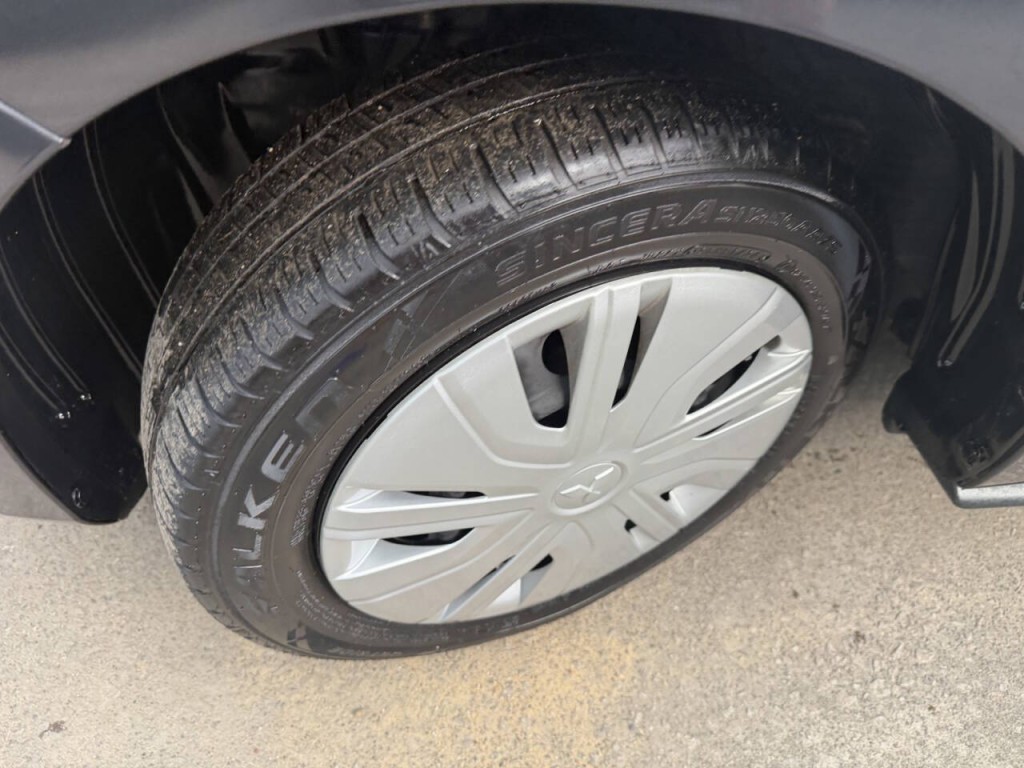 2024 Mitsubishi Mirage Image 12