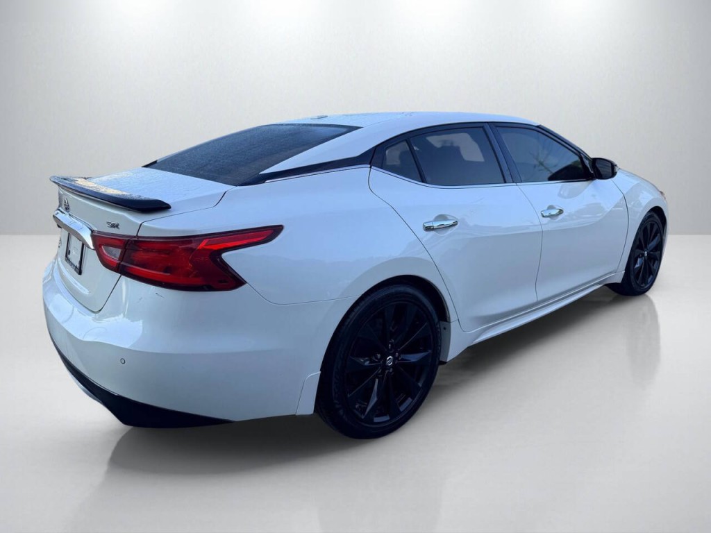2017 Nissan Maxima Image 7
