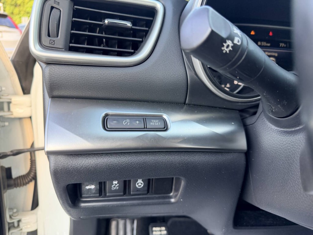 2017 Nissan Maxima Image 16