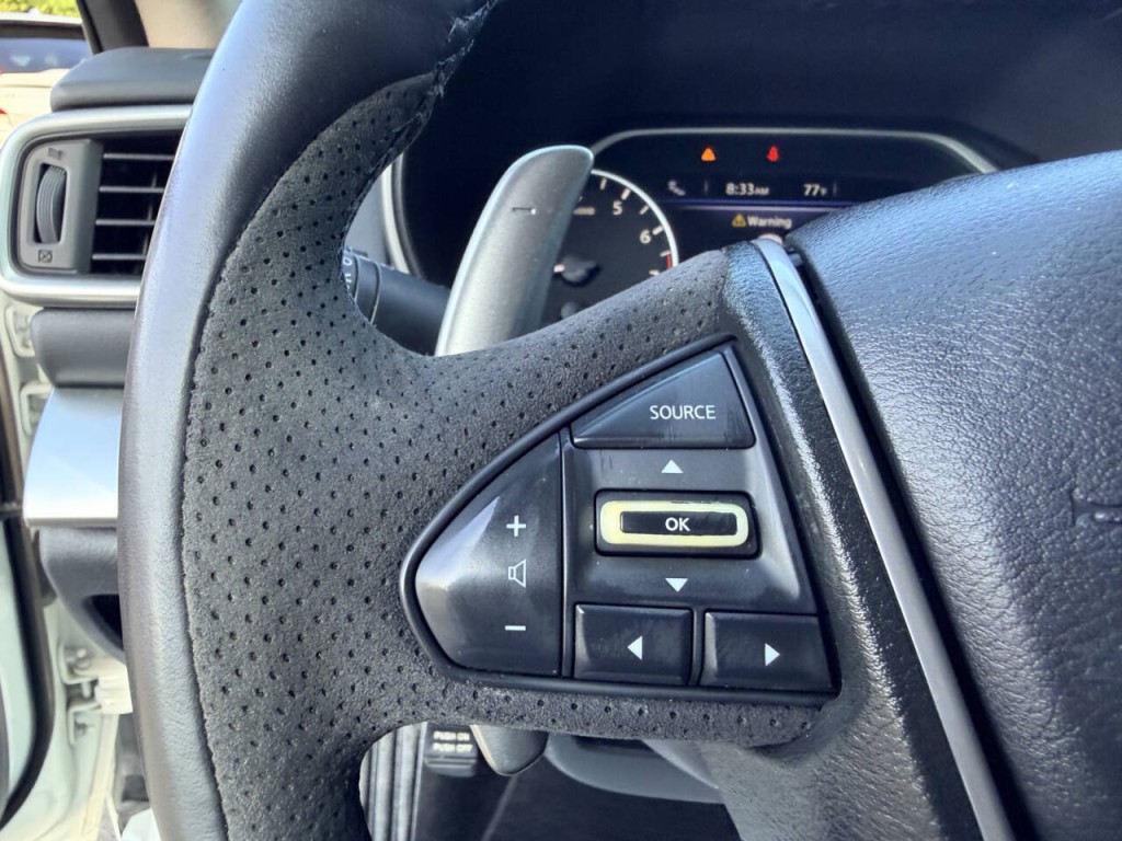 2017 Nissan Maxima Image 18