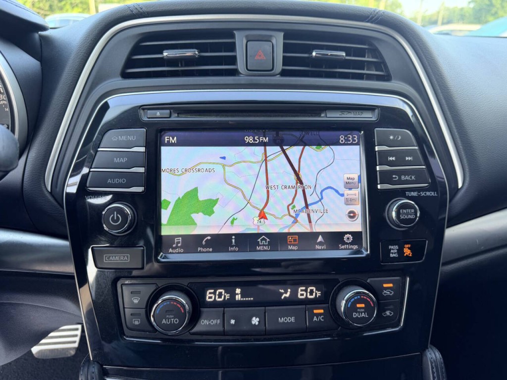 2017 Nissan Maxima Image 20