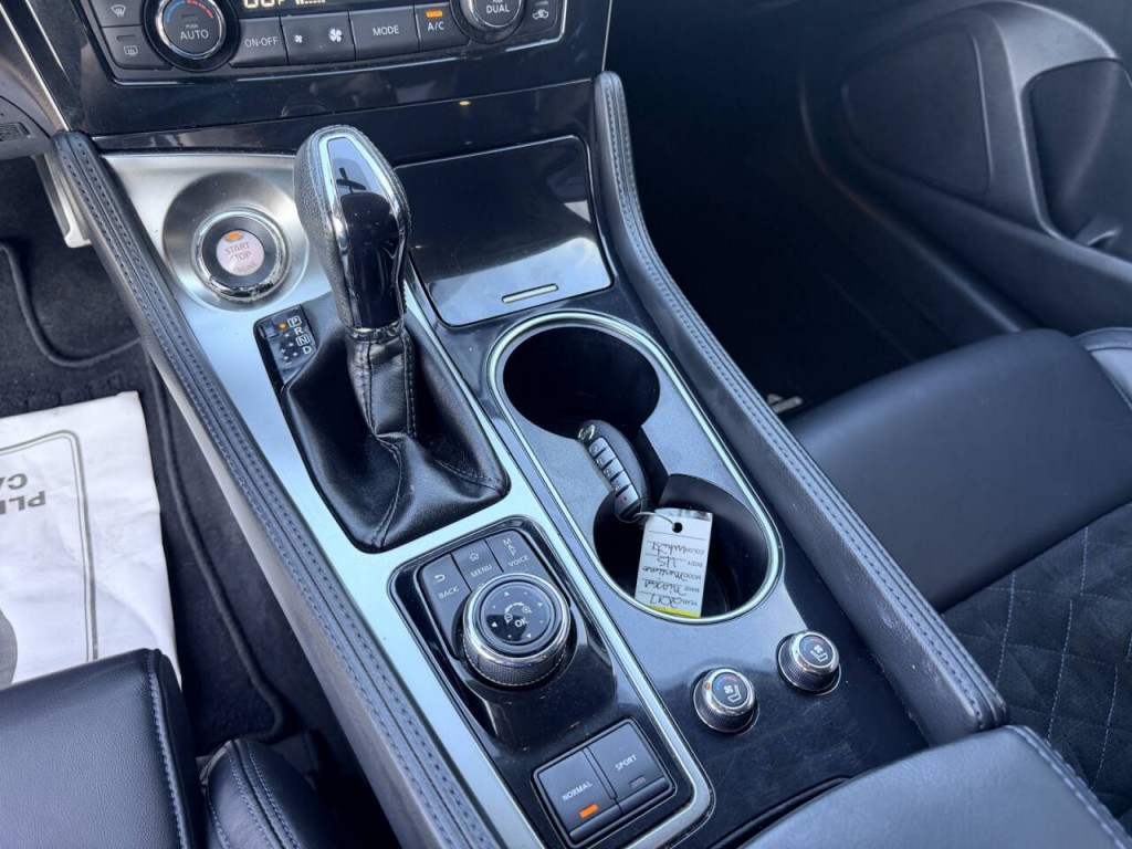 2017 Nissan Maxima Image 21