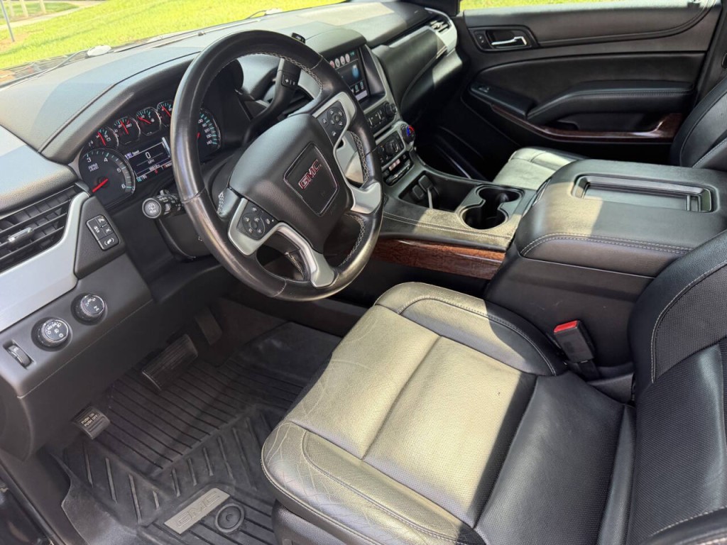 2019 GMC Yukon Image 17