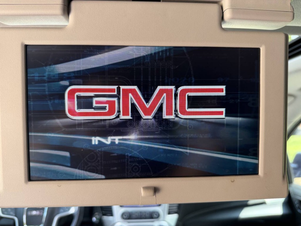 2019 GMC Yukon Image 43