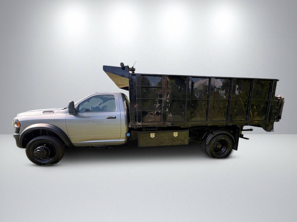 2023 RAM 5500 Image 4