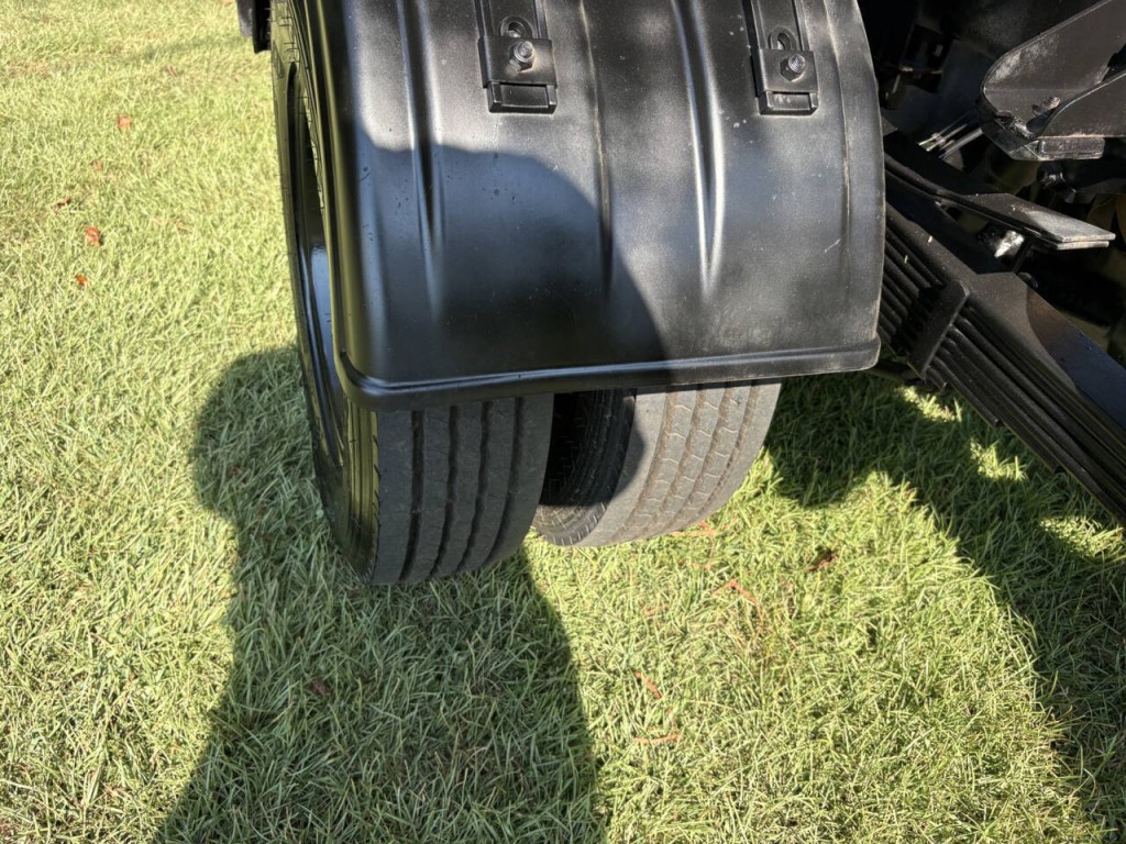 2023 RAM 5500 Image 24
