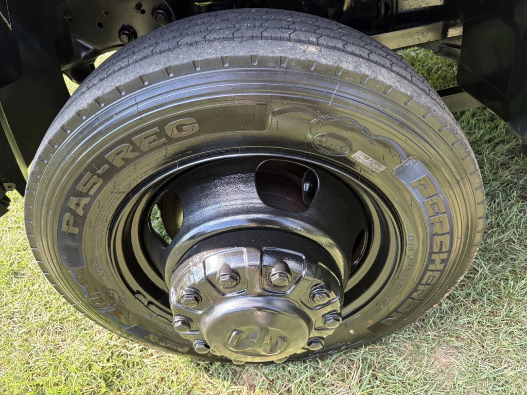 2023 RAM 5500 Image 27