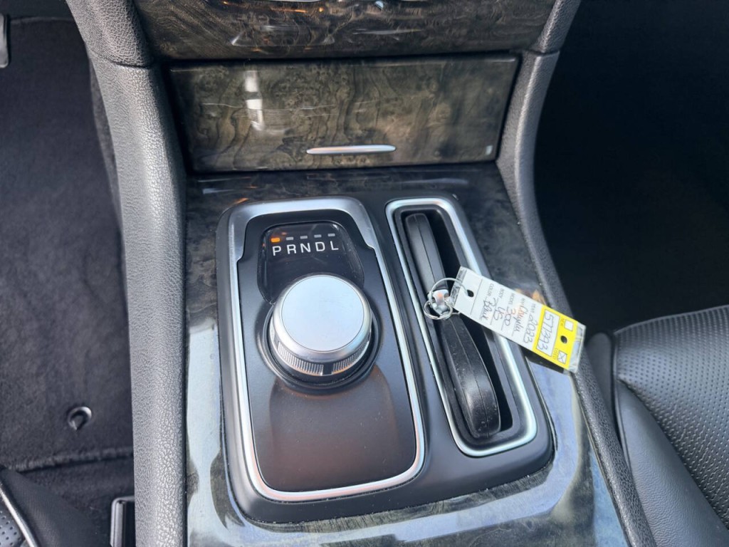 2023 Chrysler 300 Image 22
