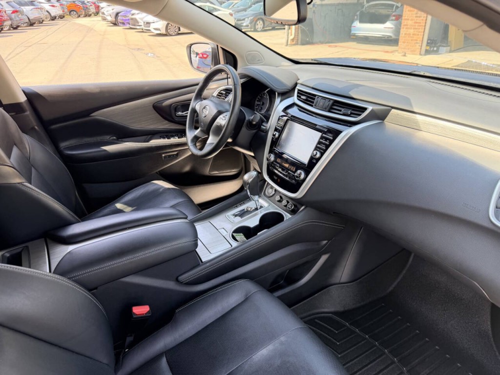 2017 Nissan Murano Image 32