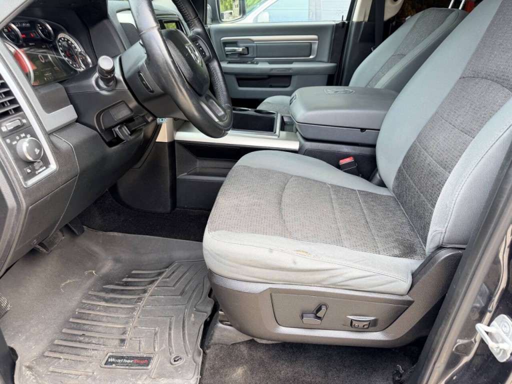 2014 RAM 1500 Image 14