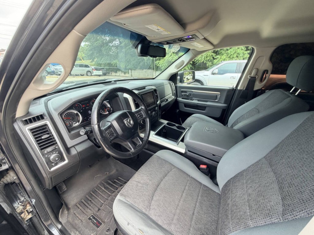 2014 RAM 1500 Image 15