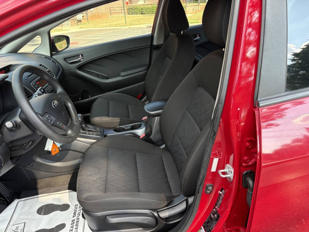 2016 Kia Forte Image 10