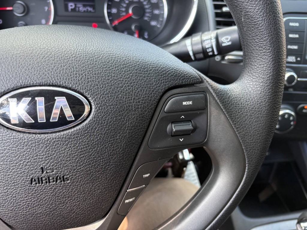 2016 Kia Forte Image 13