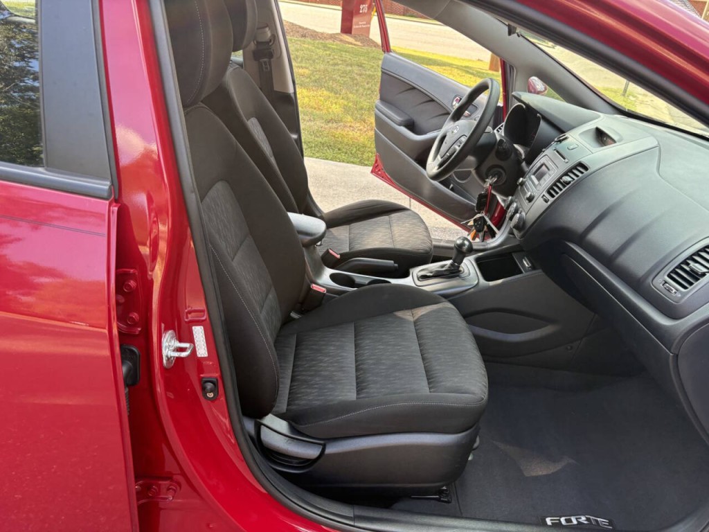 2016 Kia Forte Image 22