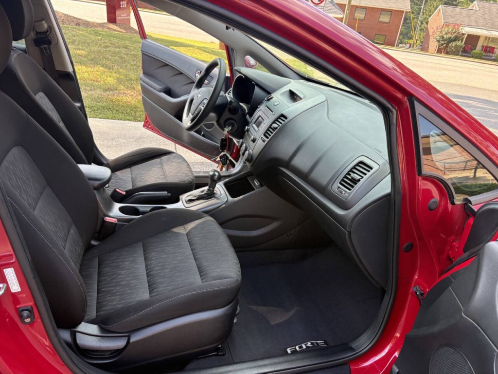 2016 Kia Forte Image 23