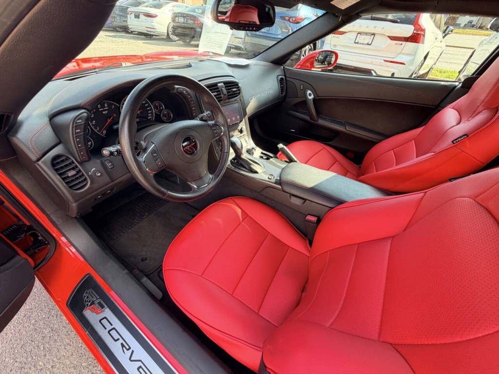 2013 Chevrolet Corvette Image 15
