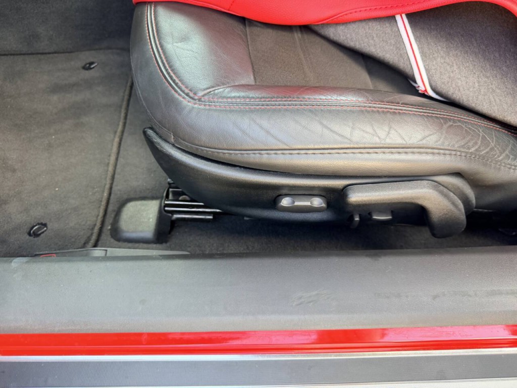 2013 Chevrolet Corvette Image 16