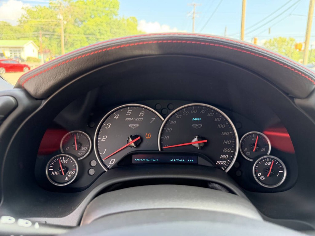2013 Chevrolet Corvette Image 18