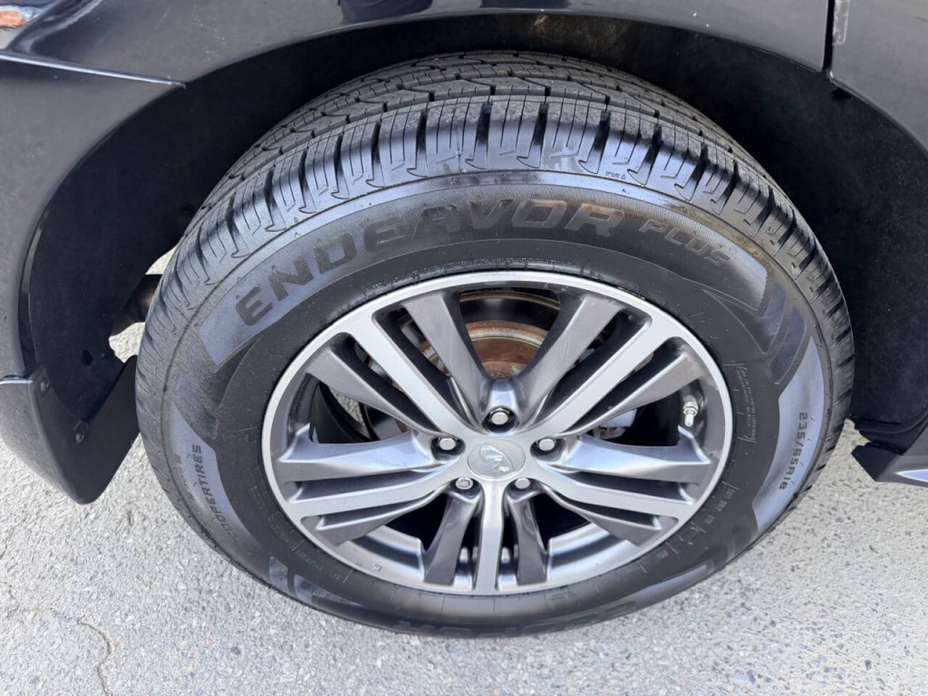 2017 INFINITI QX60 Image 10