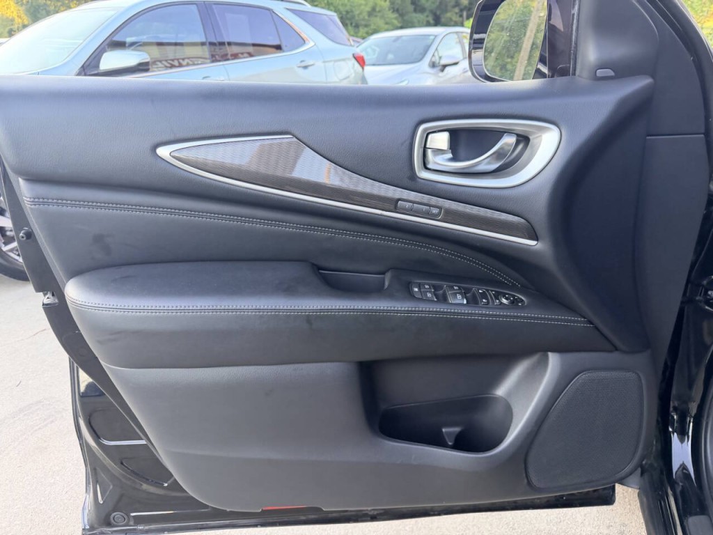 2017 INFINITI QX60 Image 13