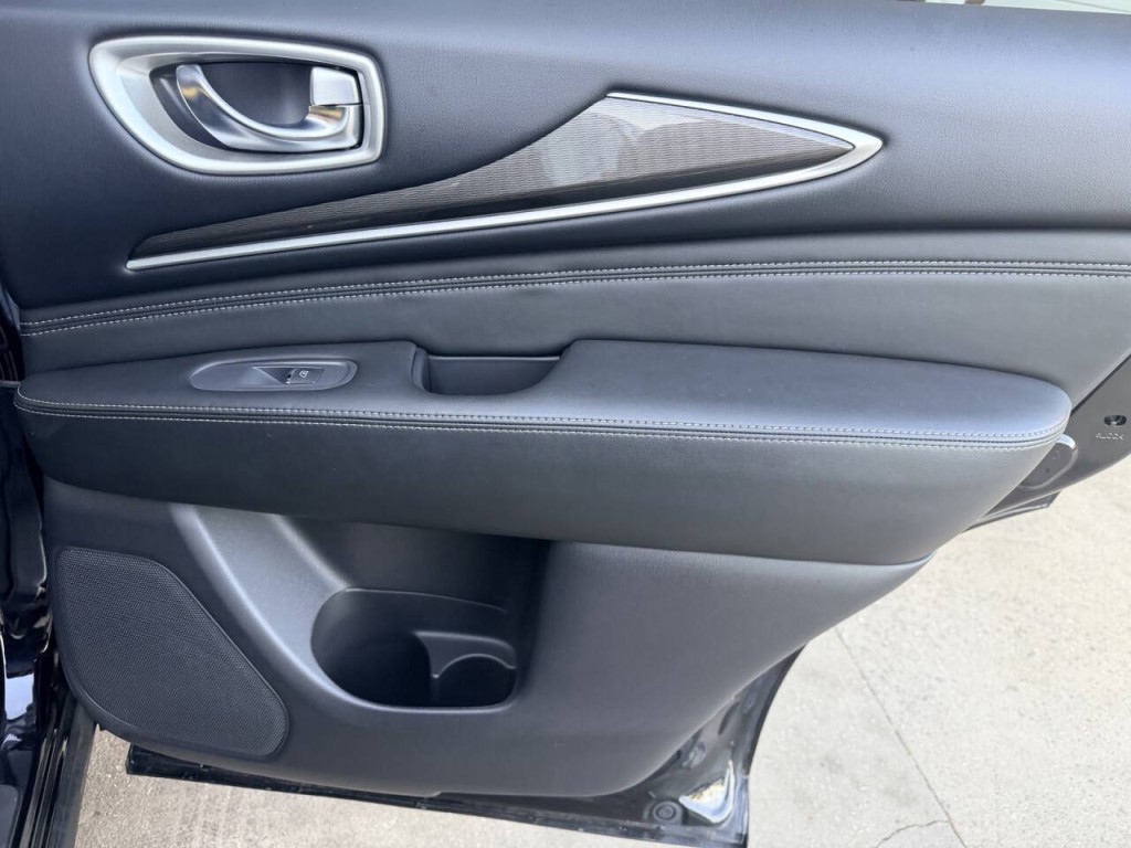 2017 INFINITI QX60 Image 28