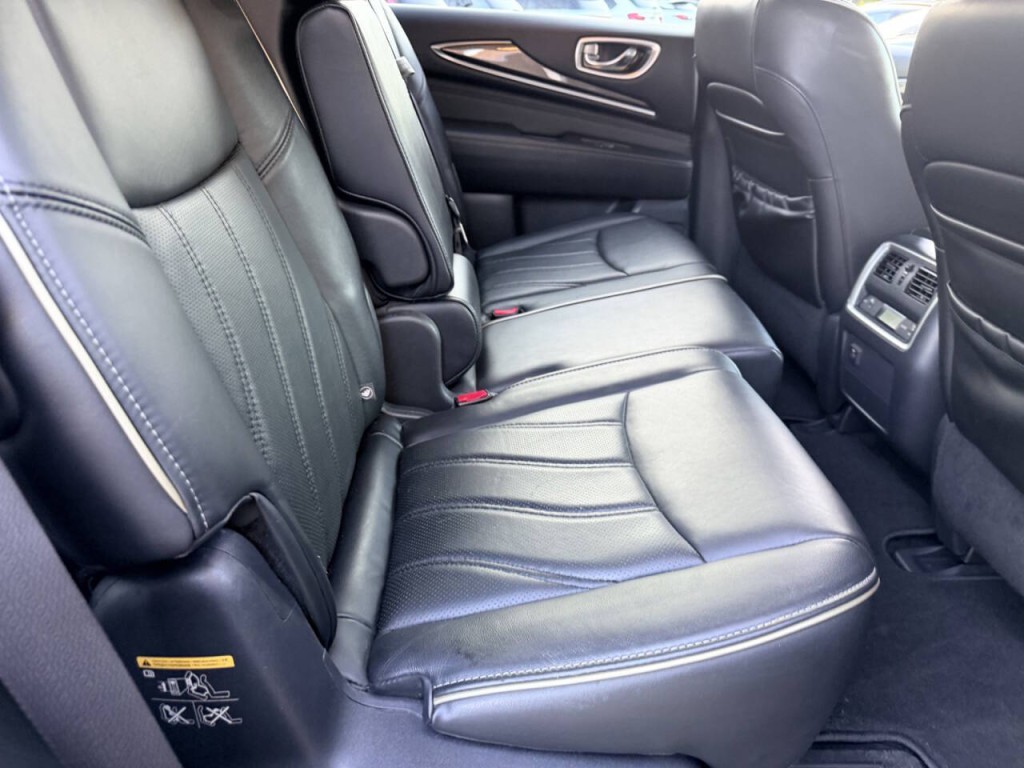 2017 INFINITI QX60 Image 29