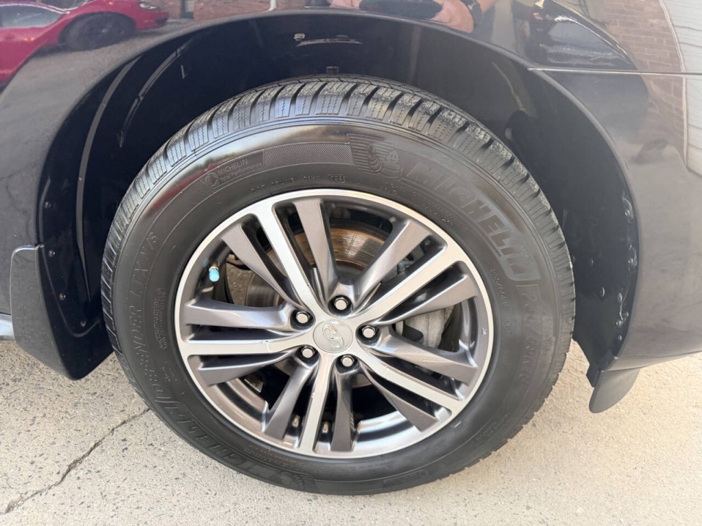 2019 INFINITI QX60 Image 9