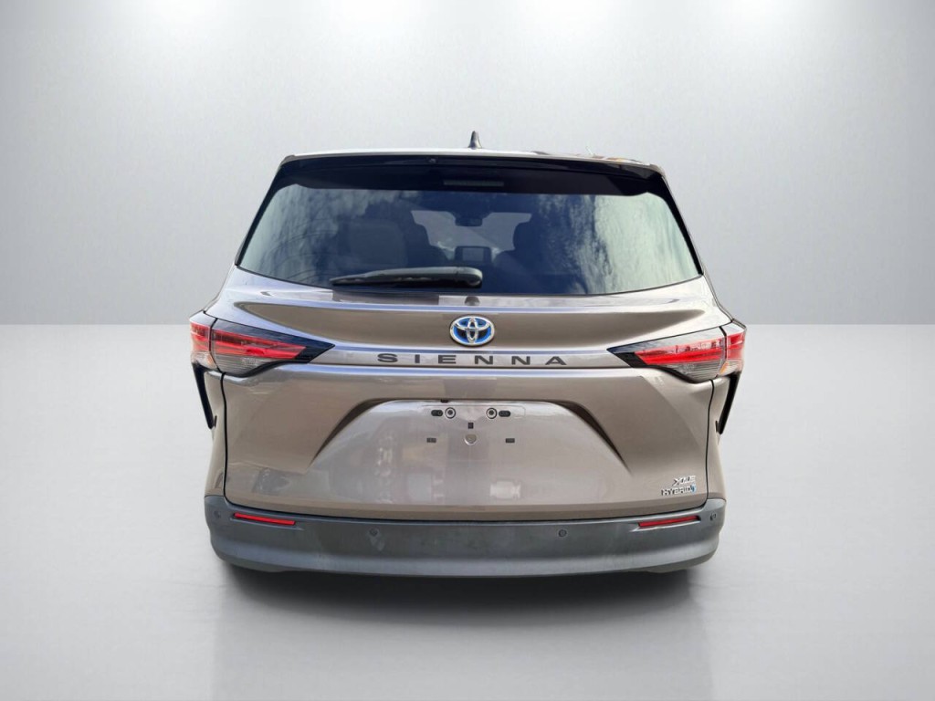 2022 Toyota Sienna Image 6