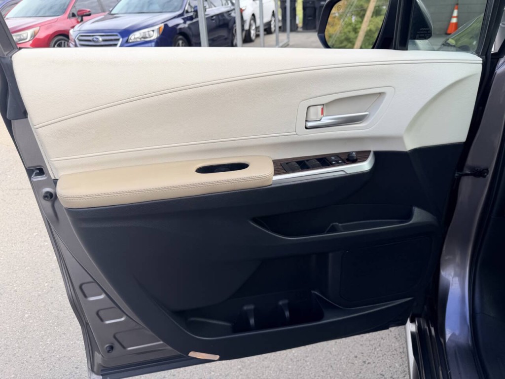 2022 Toyota Sienna Image 13