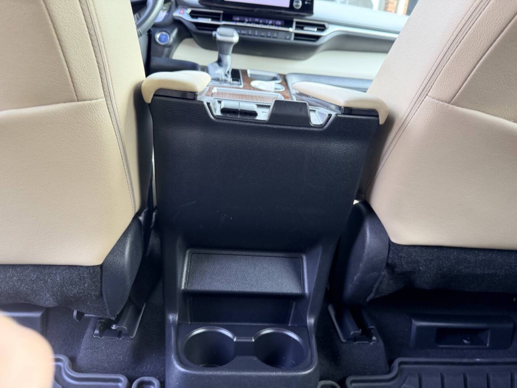 2022 Toyota Sienna Image 27