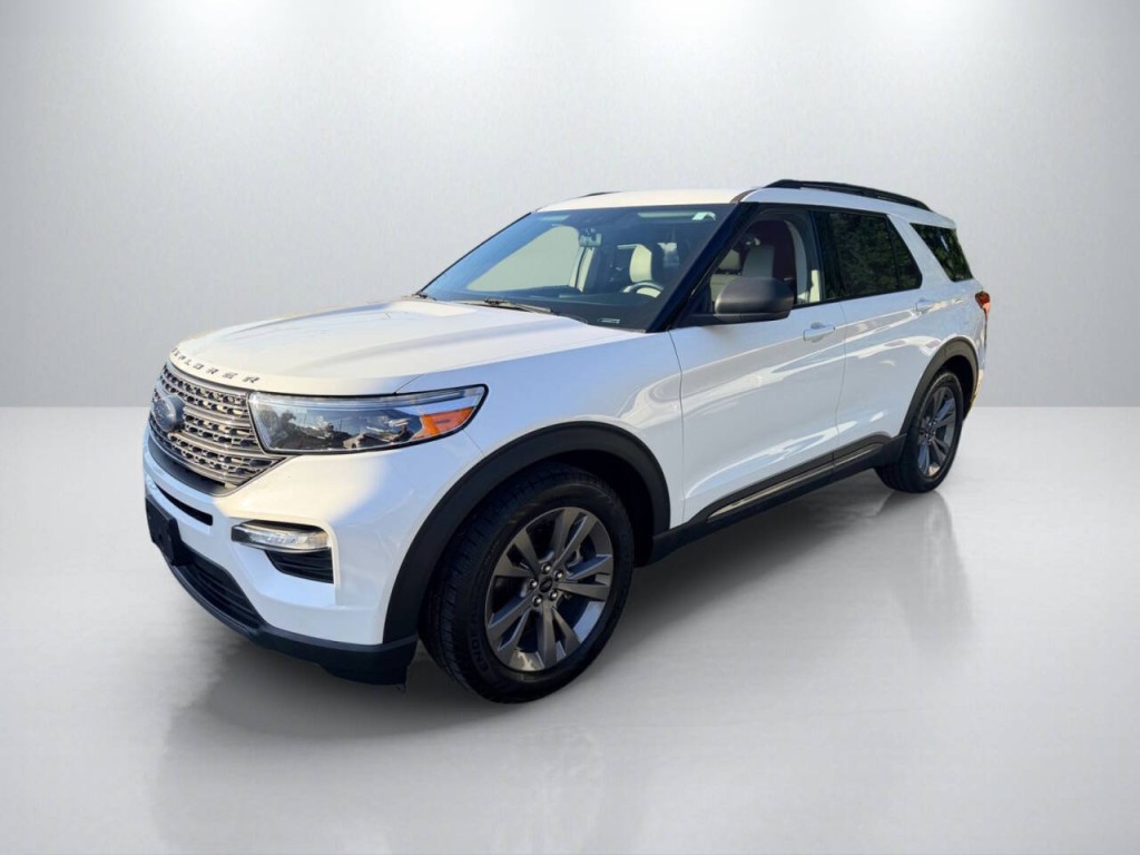 2021 Ford Explorer Image 3