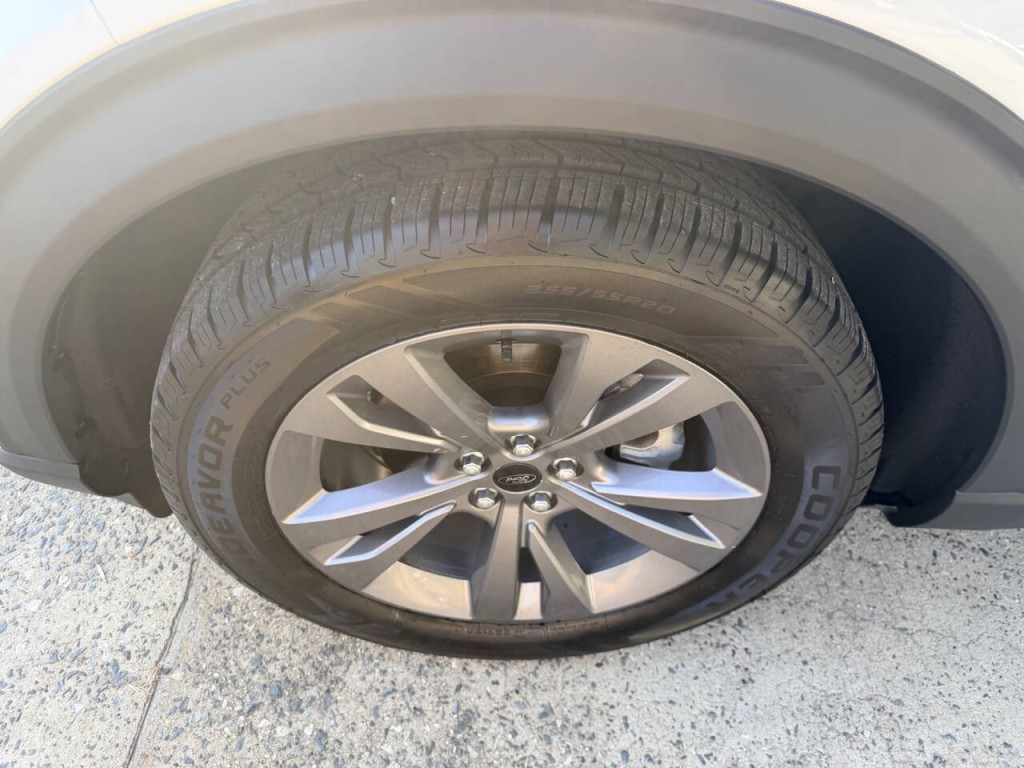 2021 Ford Explorer Image 12