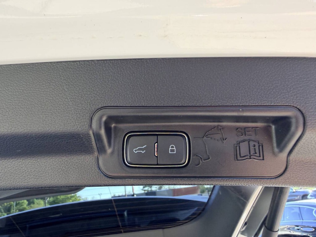 2021 Ford Explorer Image 28