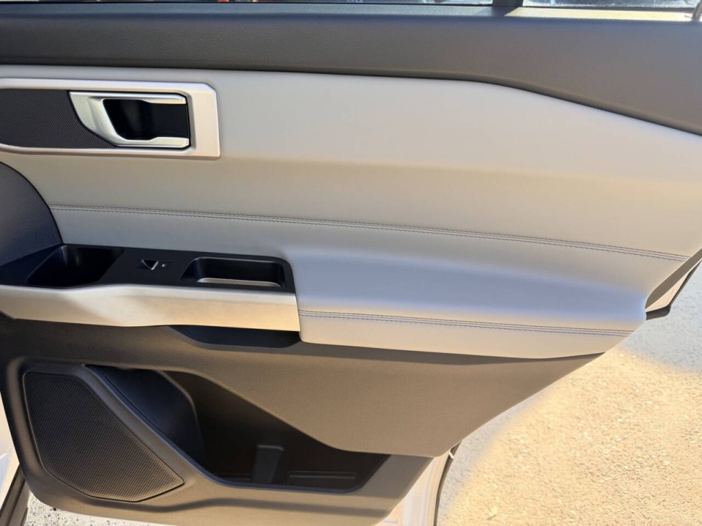 2021 Ford Explorer Image 29
