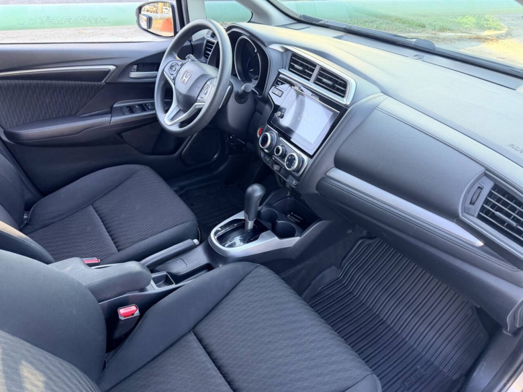 2020 Honda Fit Image 32